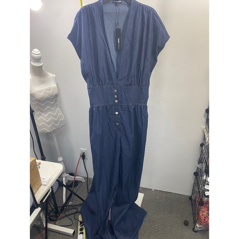 Fashion Nova Limitless Denim Jumpsuit Blue Wide Leg V-Neck Plus Size 3X NWT